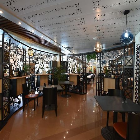 Hotel Celis バルチス エクステリア 写真