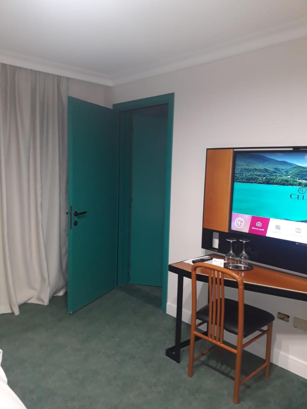 Hotel Celis バルチス エクステリア 写真