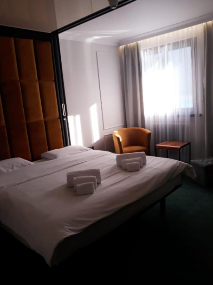Hotel Celis バルチス エクステリア 写真