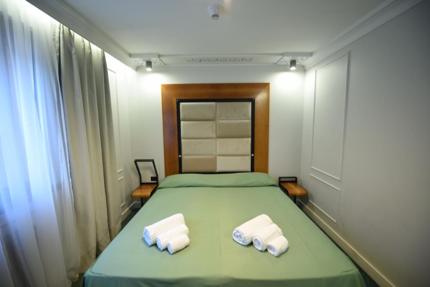 Hotel Celis バルチス エクステリア 写真
