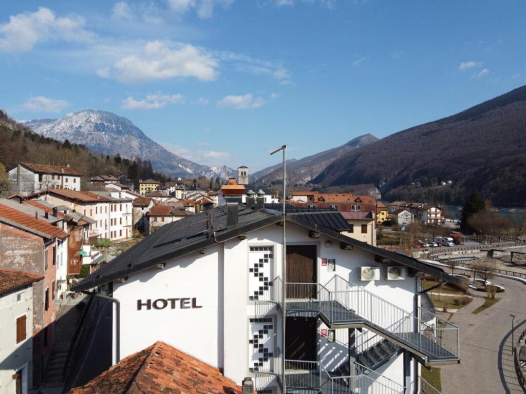 Hotel Celis バルチス エクステリア 写真