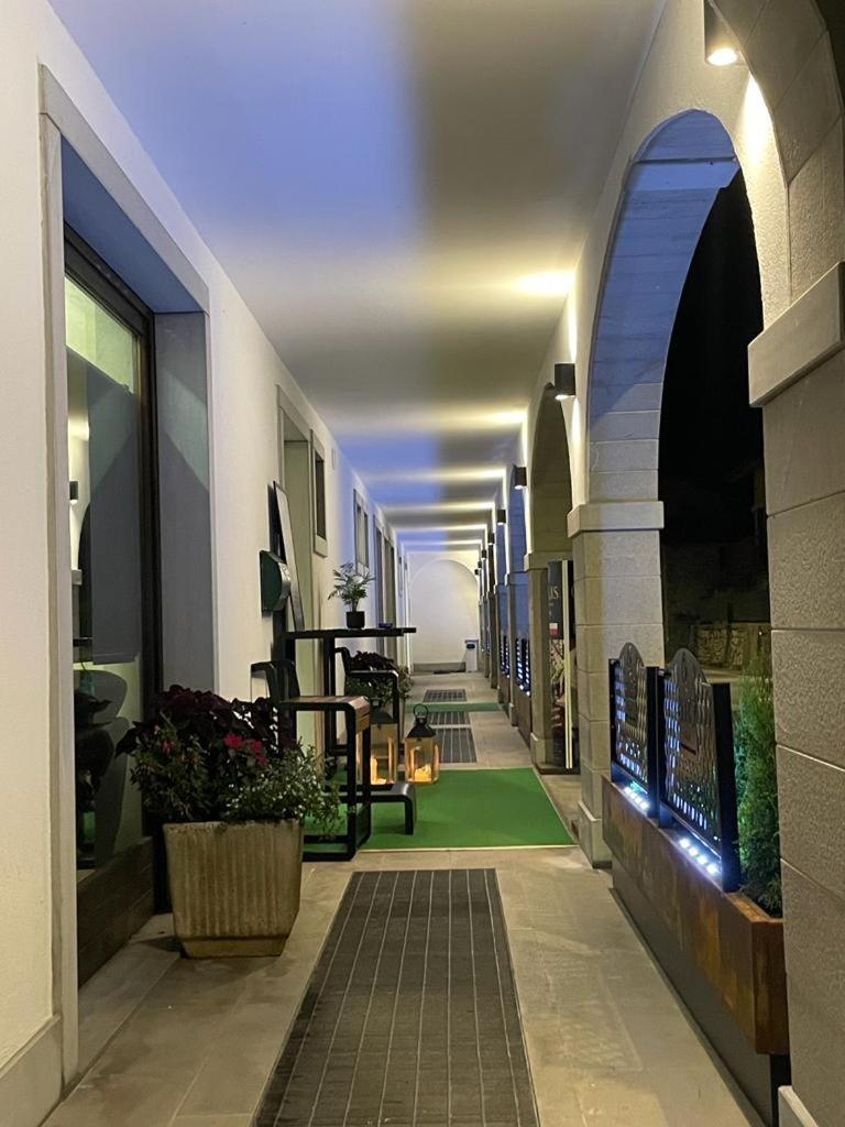 Hotel Celis バルチス エクステリア 写真