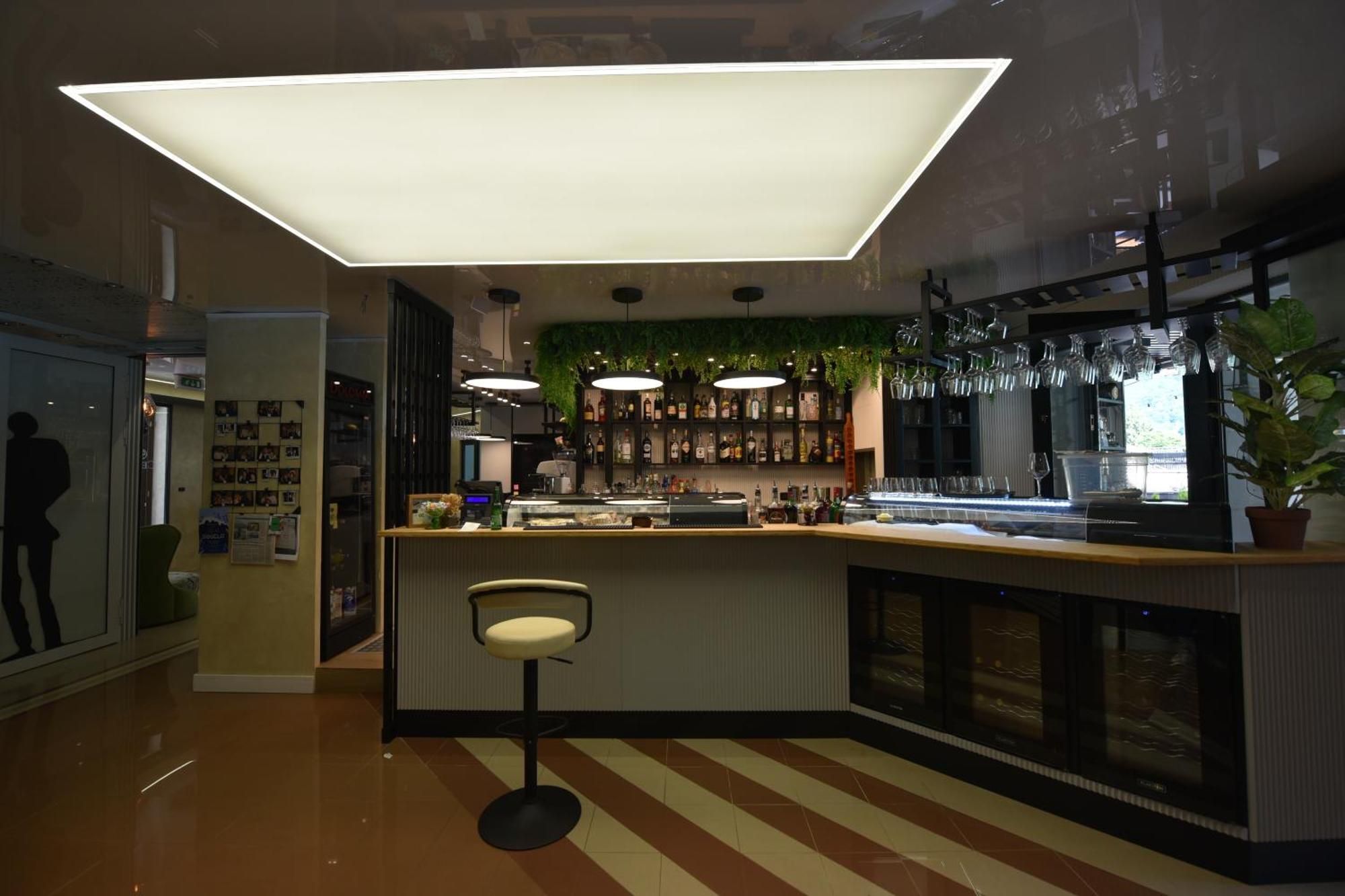 Hotel Celis バルチス エクステリア 写真